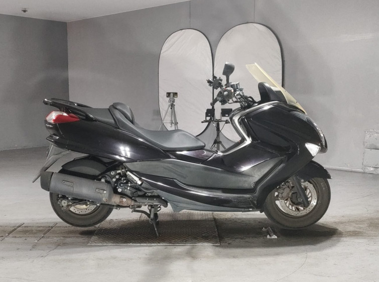 Мотоцикл Yamaha MAJESTY 250 с пробегом 33113 km
