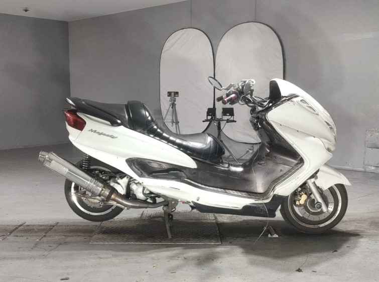 Мотоцикл Yamaha MAJESTY 250C