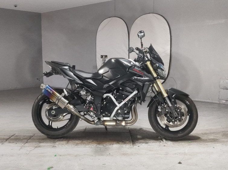 Мотоцикл Suzuki GSR750 з пробігом 22943 km