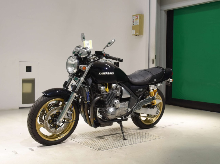Мотоцикл Kawasaki ZEPHYR1100 з пробігом 8592 km