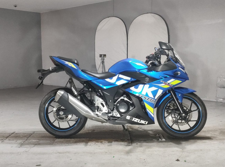 Мотоцикл Suzuki GSX250R з пробігом 7567 km