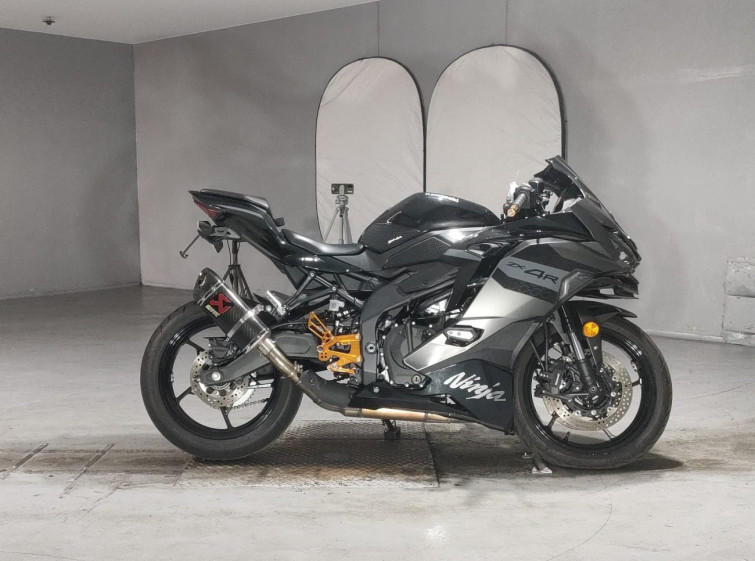 Мотоцикл Kawasaki NINJA ZX-4R SE с пробегом 4732 km