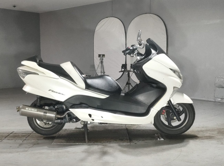 Мотоцикл Honda FORZA Z з пробігом 23047 km
