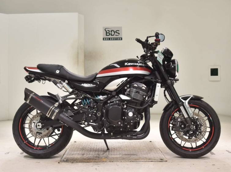 Мотоцикл Kawasaki Z900RS з пробігом 3975 km