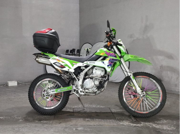 Мотоцикл Kawasaki KLX250 з пробігом 11137 km