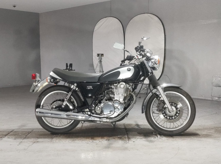 Мотоцикл Yamaha SR400 с пробегом 18596 km