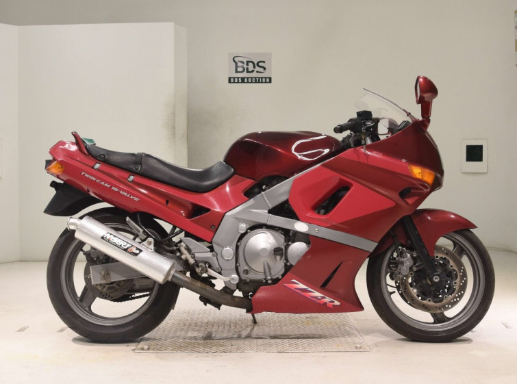 Мотоцикл Kawasaki ZZ-R400 с пробегом 10854 km