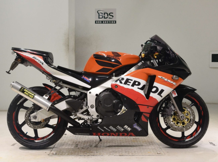 Мотоцикл Honda CBR250RR з пробігом 9021 km