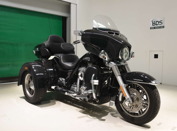 Мотоцикл HD ELECTRA GLIDE FLHTCU1750 TRIKE с пробегом 12169 km