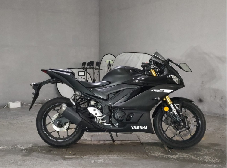 Мотоцикл Yamaha YZF-R3 з пробігом 71539 km