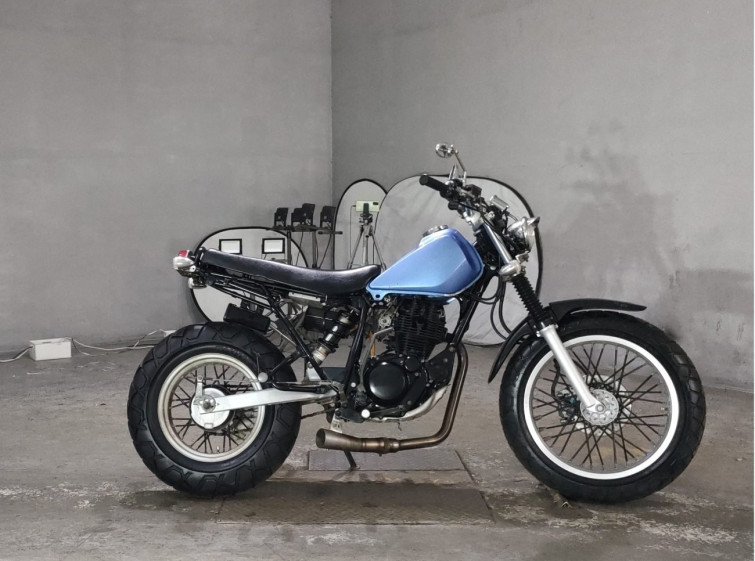 Мотоцикл Yamaha TW200 с пробегом 15056 km