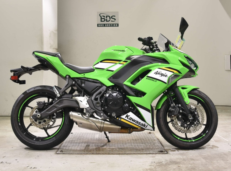 Мотоцикл Kawasaki NINJA650A с пробегом 242 km