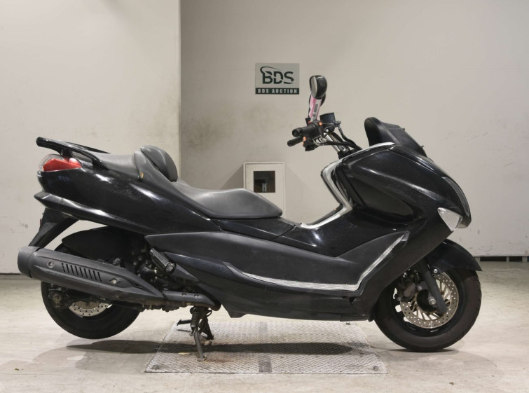 Мотоцикл Yamaha MAJESTY 250