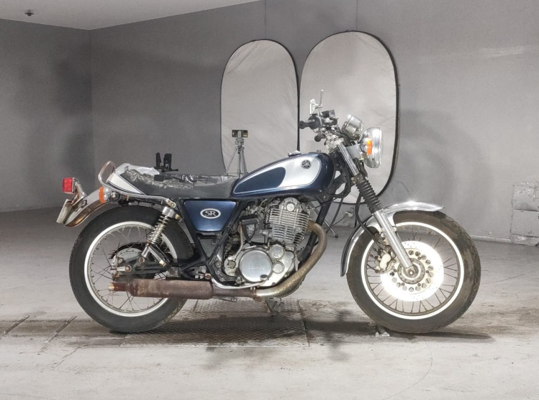 Мотоцикл Yamaha SR400 с пробегом 16414 km