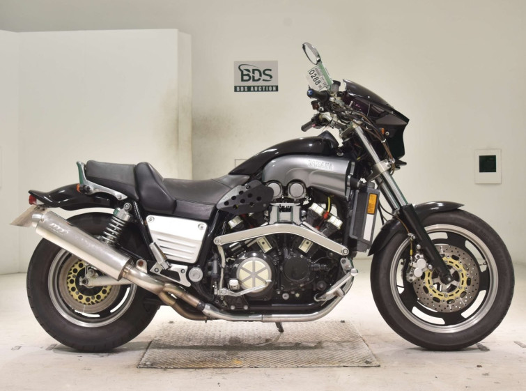 Мотоцикл Yamaha V-MAX1200 с пробегом 24898 km