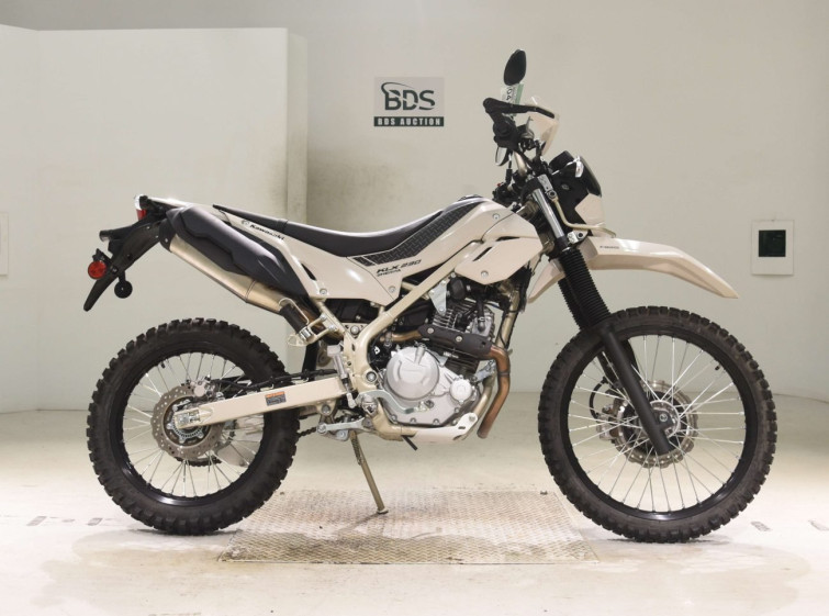 Мотоцикл Kawasaki KLX150L с пробегом 407 km