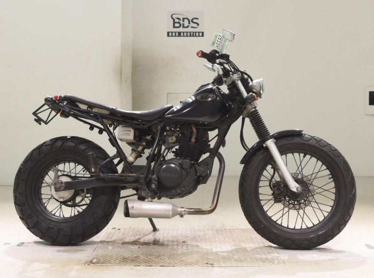 Мотоцикл Yamaha TW200E з пробігом 9250 km