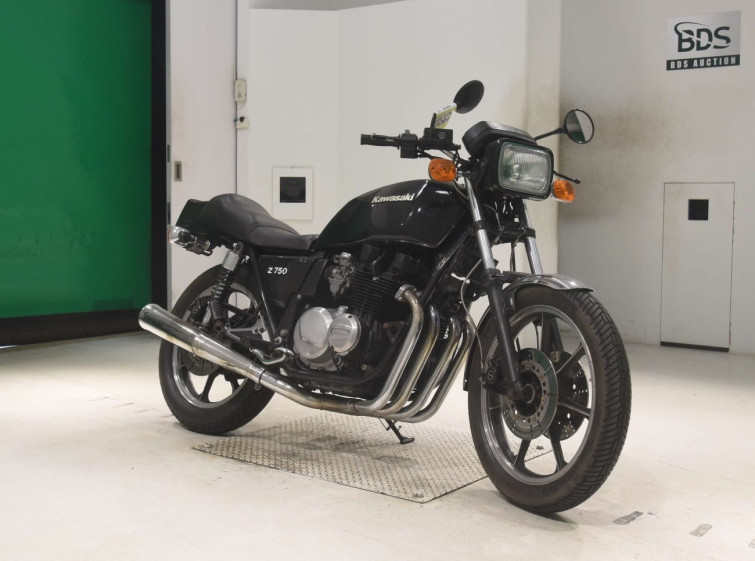 Мотоцикл Kawasaki KZ750 з пробігом 54527 km