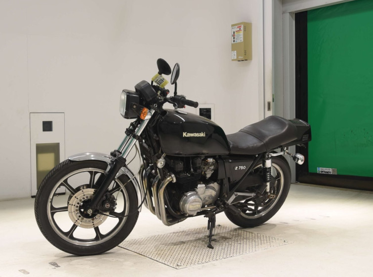 Мотоцикл Kawasaki KZ750 з пробігом 54527 km