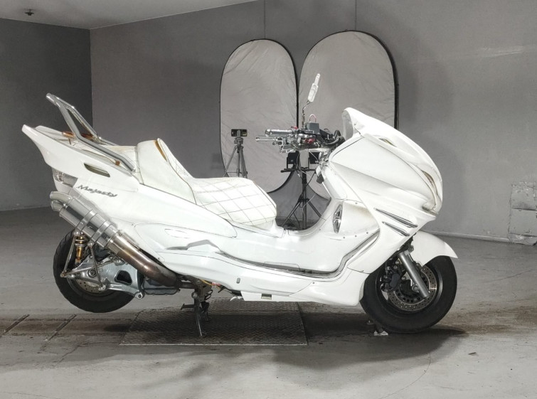 Мотоцикл Yamaha MAJESTY 250C