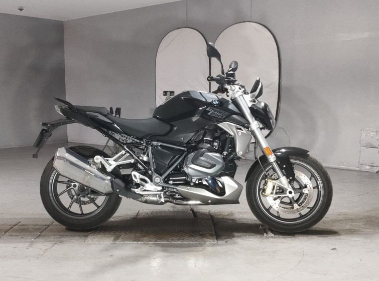 Мотоцикл BMW R1250R с пробегом 2994 km