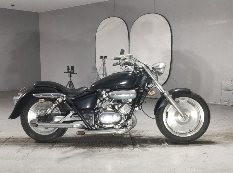 Мотоцикл Honda MAGNA250 з пробігом 31875 km