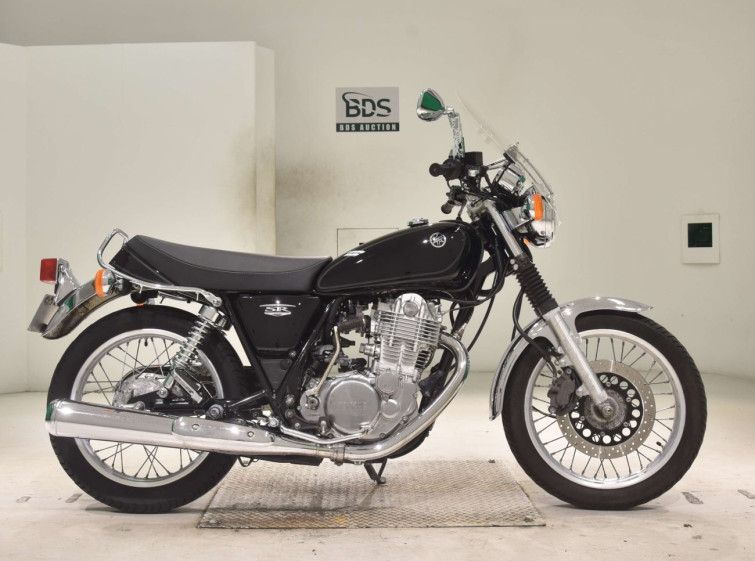 Мотоцикл Yamaha SR400 з пробігом 10788 km