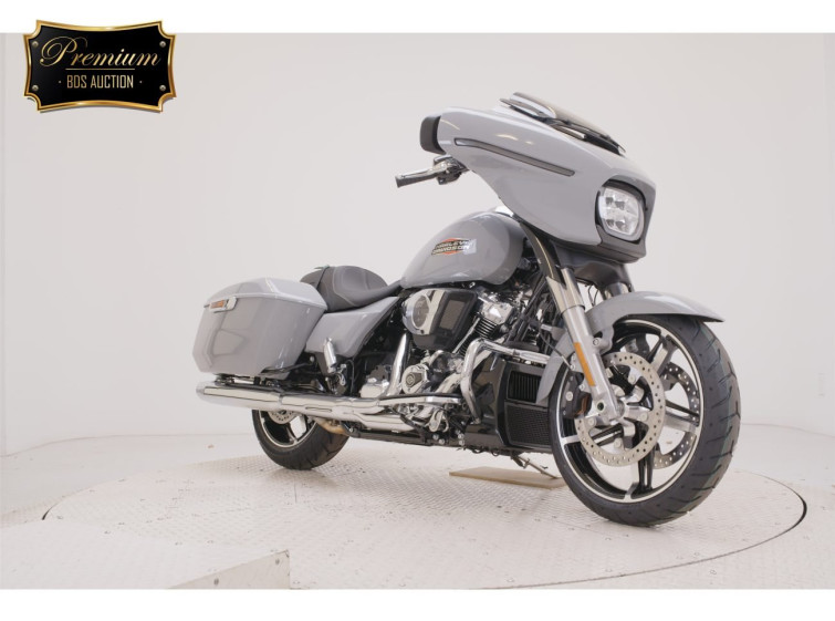 Мотоцикл HD з пробігом 2 km