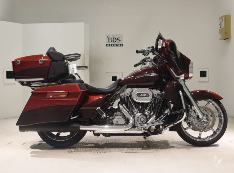 Мотоцикл HD STREET GLIDE FLHXSE1800 с пробегом 28317 km