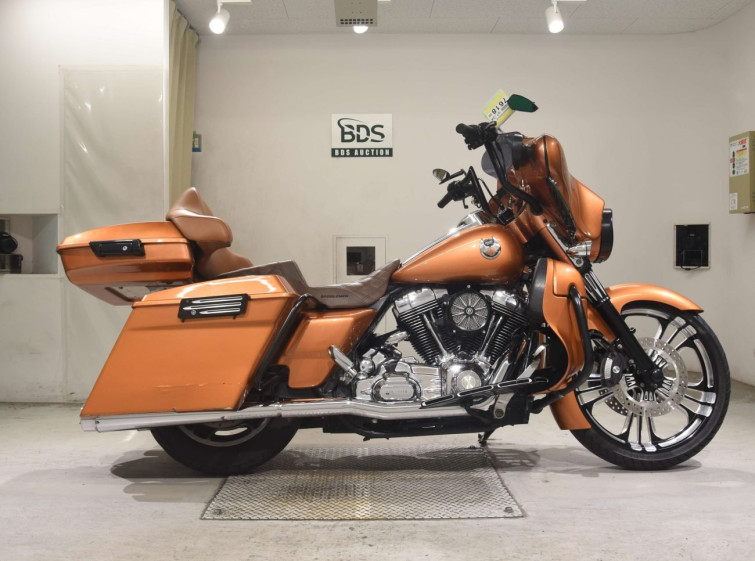 Мотоцикл HD SREET GLIDE FLHX1580 з пробігом 41041 km