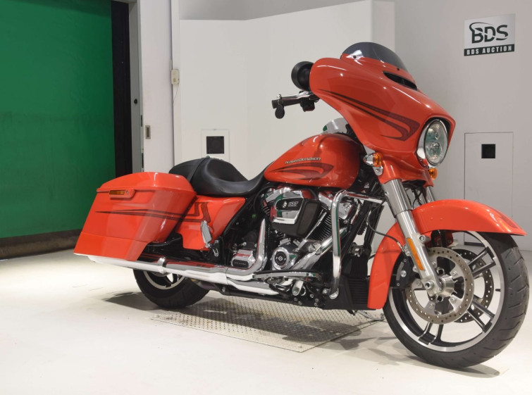 Мотоцикл HD SREET GLIDE FLHXS1750 з пробігом 16098 km