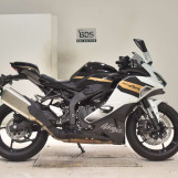 Мотоцикл Kawasaki ZX-4R SE з пробігом 5958 km