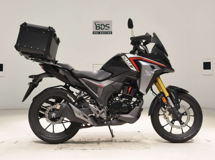 Мотоцикл Honda CB200XA з пробігом 2894 km