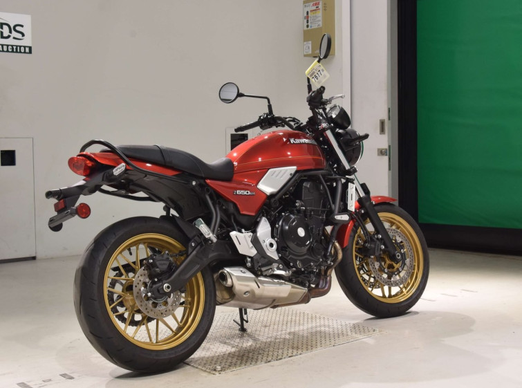 Мотоцикл Kawasaki Z650RS з пробігом 5575 km