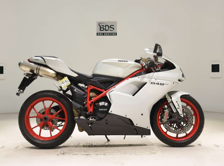 Мотоцикл Ducati 848EVO с пробегом 26405 km