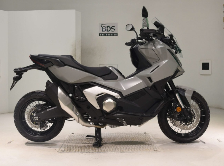 Мотоцикл Honda X-ADV750-2 з пробігом 1 km