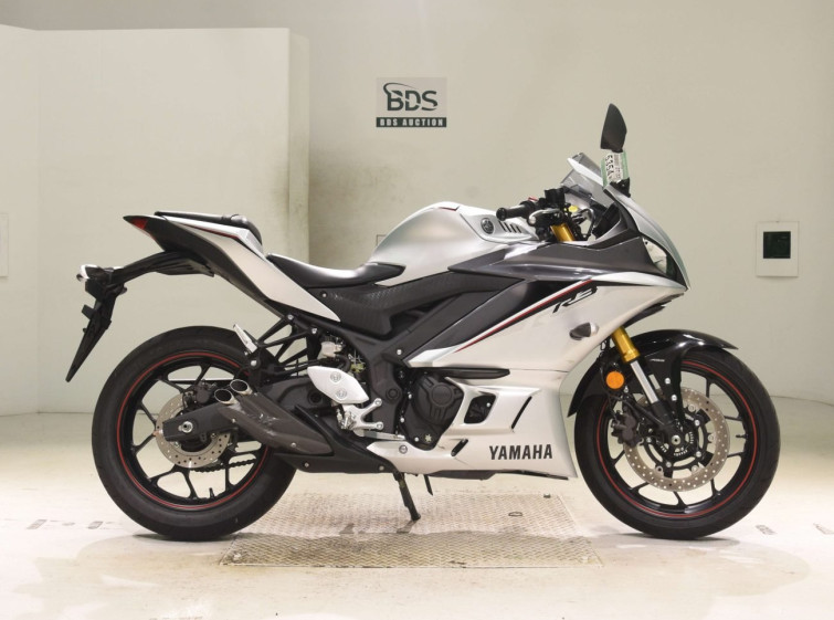 Мотоцикл Yamaha YZF-R3 з пробігом 4341 km