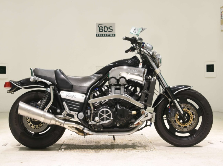 Мотоцикл Yamaha V-MAX1200 с пробегом 24683 m