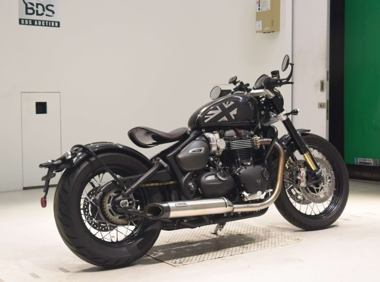 Мотоцикл Triumph BONNEVILLE BOBBER с пробегом 9004 km