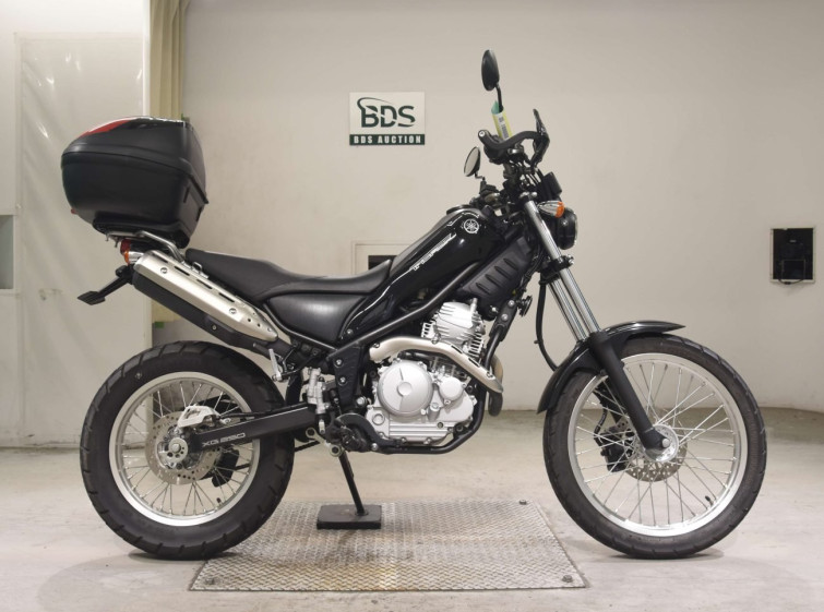 Мотоцикл Yamaha TRICKER з пробігом 4363 km