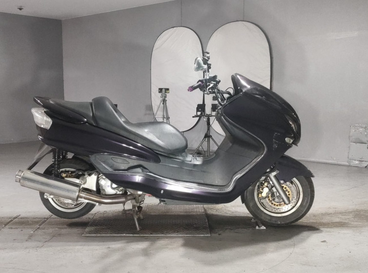 Мотоцикл Yamaha MAJESTY 250 з пробігом 12778 km