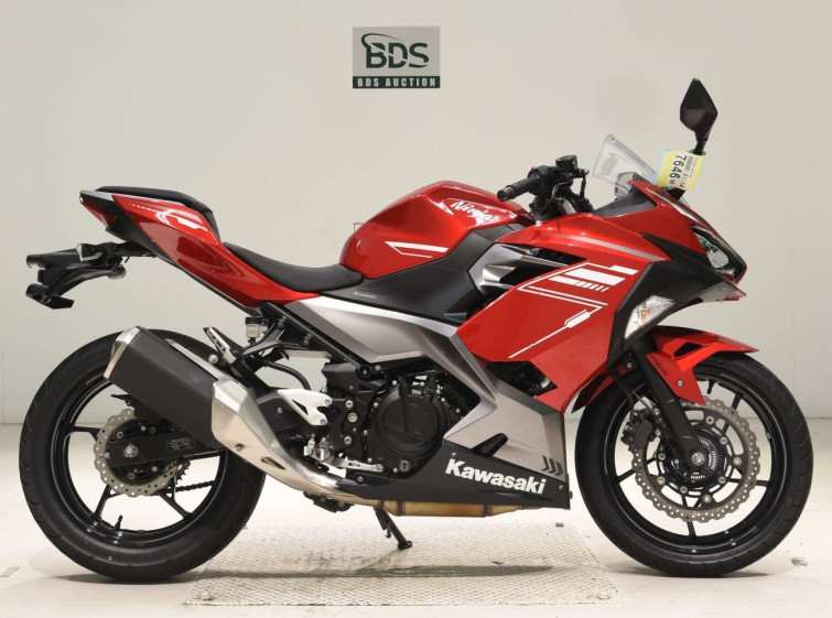 Мотоцикл Kawasaki NINJA250 с пробегом 14722 km