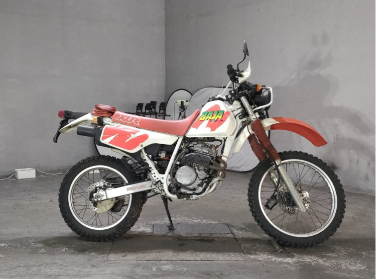 Мотоцикл Honda XLR250 с пробегом 7953 km