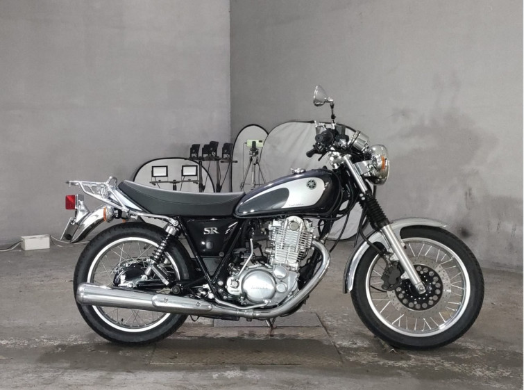 Мотоцикл Yamaha SR400 з пробігом 3742 km