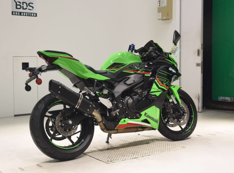 Мотоцикл Kawasaki ZX-4RR с пробегом 26599 km