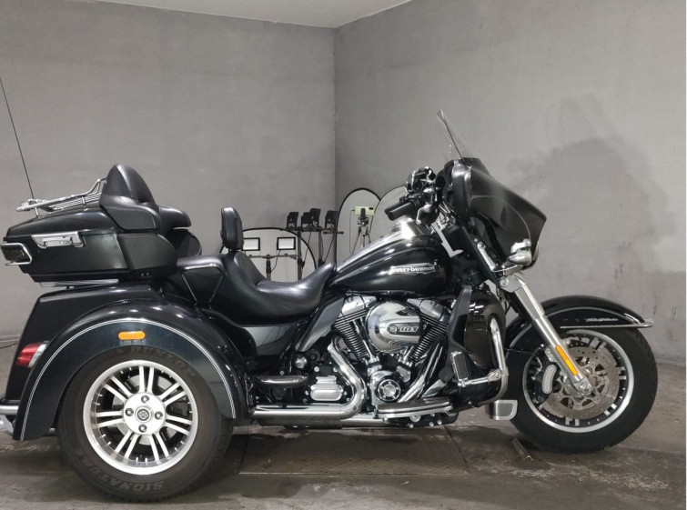 Мотоцикл HD TRI GLIDE ULTRA CLASSIC FLHTCUTG1690 з пробігом 7528 km