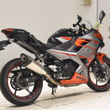 Мотоцикл Kawasaki NINJA400 з пробігом 4798 km