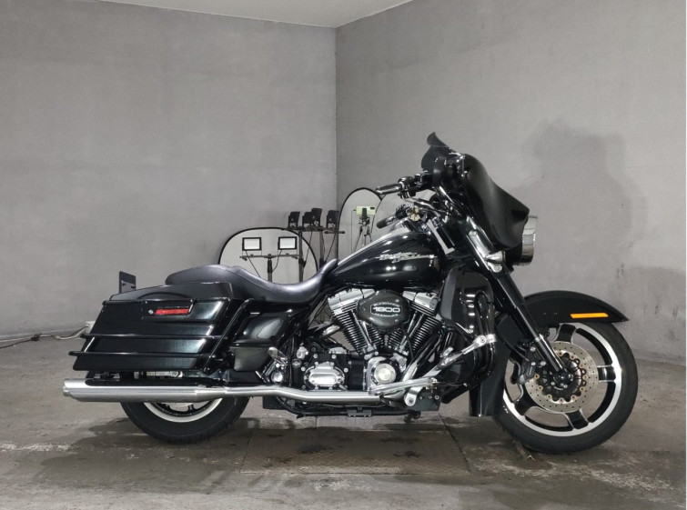 Мотоцикл HD SREET GLIDE FLHX1580 з пробігом 72493 km