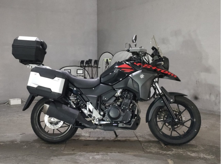 Мотоцикл Suzuki V-STROM DL250 з пробігом 18726 km