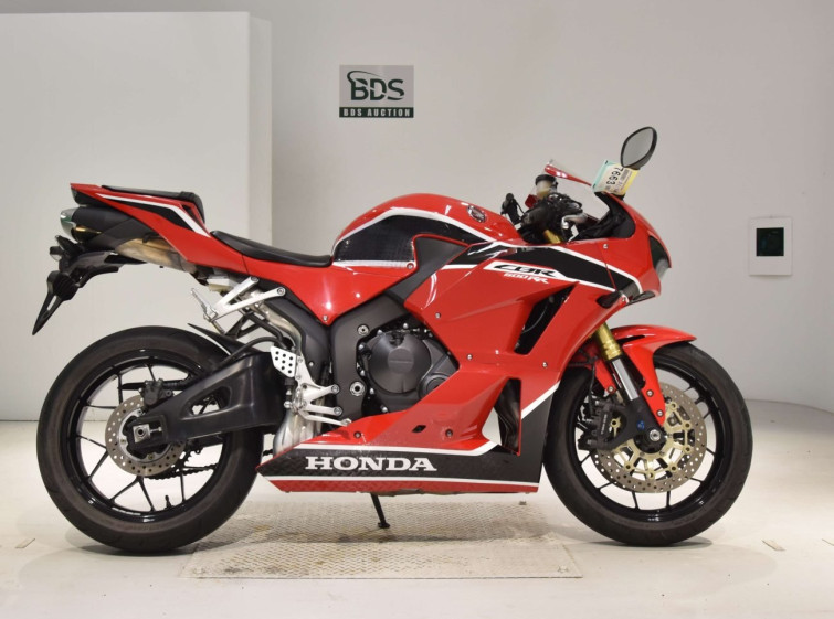 Мотоцикл Honda CBR600RR с пробегом 10247 km